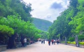 夏天的美好藏在云梦山的风里，带着古...